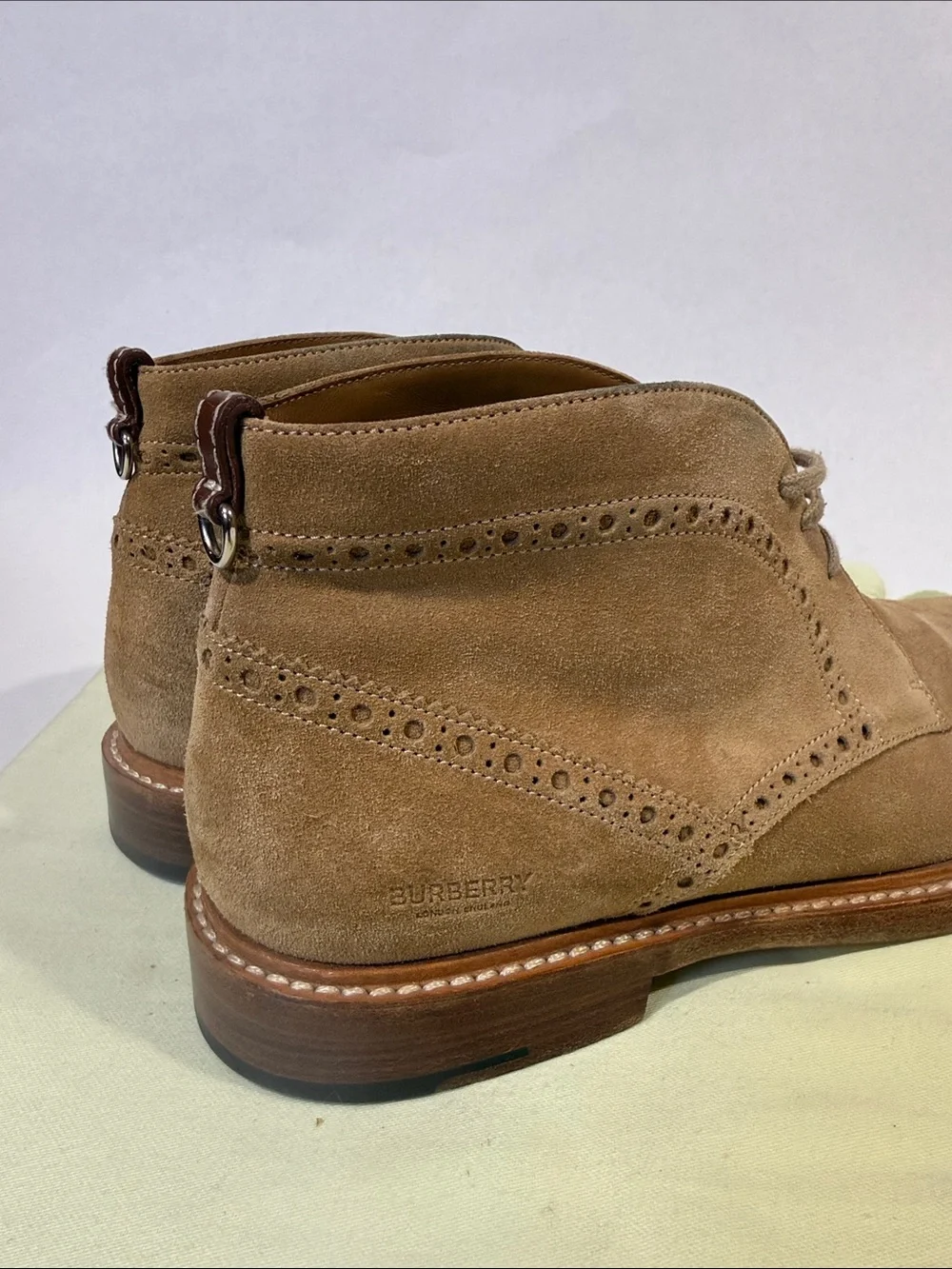 Burberry Light Brown Suede Chukka Boots EU 41 US Mens 8 Womens 9.5